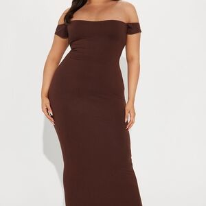 Fashion Nova - Mina Smooth Double Lined Maxi Dress